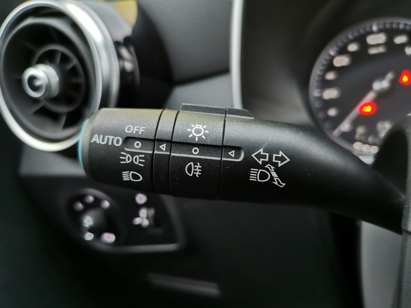 Image MG ZS EV Luxury 143 ch BVA Siège chauffant Toit ouvrant Caméra Régulateur Gps Bluetooth Apple Carplay Clim au