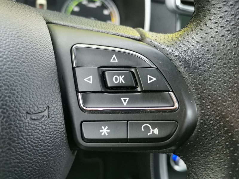 Image MG ZS EV Luxury 143 ch BVA Siège chauffant Toit ouvrant Caméra Régulateur Gps Bluetooth Apple Carplay Clim au