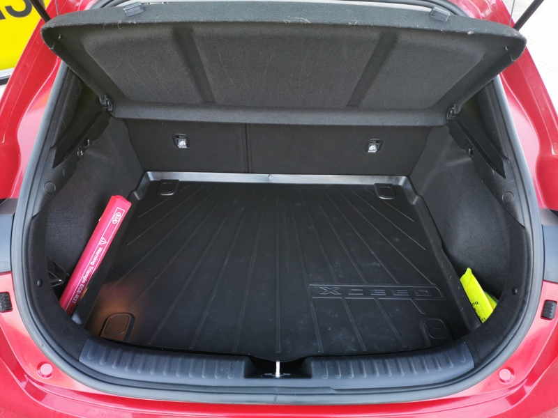 Image Kia XCEED Active 1.0 T-GDI 120 ch  Gps Bluetooth Clim Bi-zone Feux auto  