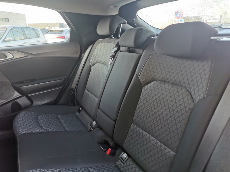 Image Kia XCEED Active 1.0 T-GDI 120 ch  Gps Bluetooth Clim Bi-zone Feux auto  