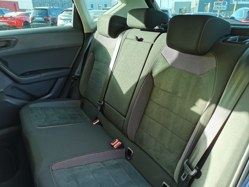 Image Seat ATECA Urban 1.0 TSI 116 ch BMV6  Full Link Gps Bluetooth Clim Bi-zone Caméra Feux auto  