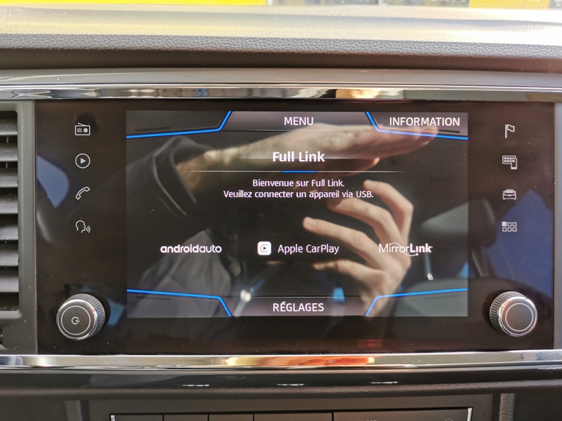 Image Seat ATECA Urban 1.0 TSI 116 ch BMV6  Full Link Gps Bluetooth Clim Bi-zone Caméra Feux auto  