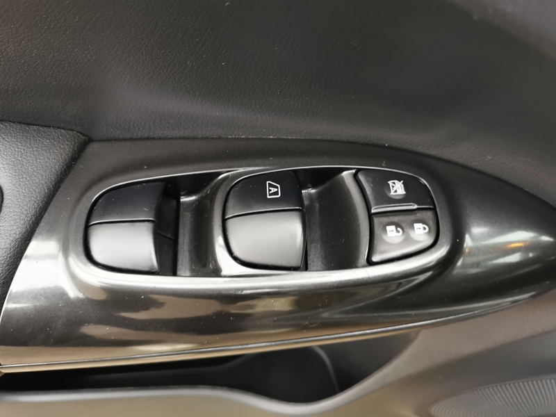 Image Nissan JUKE Visia 1.5 DCI 110 ch BVM6 Régulateur/Limiteur Toit ouvrant Caméra 360 Clim auto Gps Bluetooth  