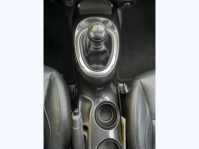 Image Nissan JUKE Visia 1.5 DCI 110 ch BVM6 Régulateur/Limiteur Toit ouvrant Caméra 360 Clim auto Gps Bluetooth  