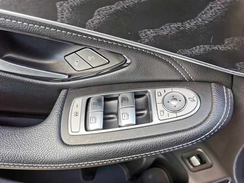 Image Mercedes-Benz GLC SUV 220 d 4MATIC Fascination Toit ouvrant Caméra 360 Coffre électrique Gps Bluetooth Attelage   