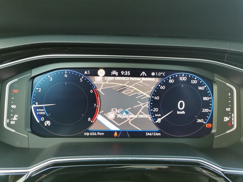 Image Volkswagen POLO VI R-Line 1.0 TSI 95 ch BVM5 Siège chauffant Toit ouvrant Caméra Apple Carplay Clim Bi-zone Beats Démar