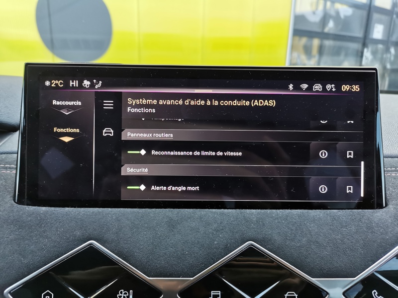 Image DS DS 3 Performance Line + 1.5 BlueHDI 130 ch BVA8 Régulateur/Limiteur Bluetooth Gps Caméra Clim auto  