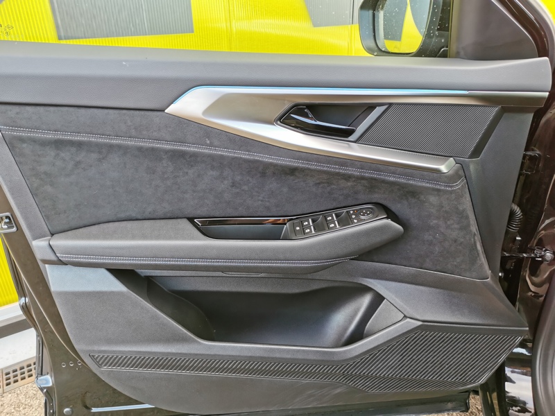 Image Renault AUSTRAL Iconic Esprit Alpine 1.2 E-Tech 200 ch EDC15 Siège chauffant Volant chauffant Coffre électrique Appl