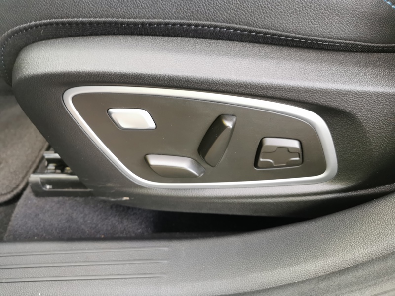 Image Renault AUSTRAL Iconic Esprit Alpine 1.2 E-Tech 200 ch EDC15 Siège chauffant Volant chauffant Coffre électrique Appl