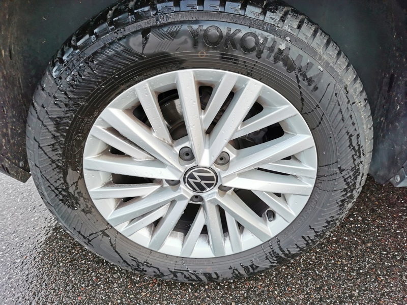 Image Volkswagen T-ROC Life Business 2.0 TDI 116 ch BVM6 Clim auto Bi-zone Bluetooth Gps Caméra  