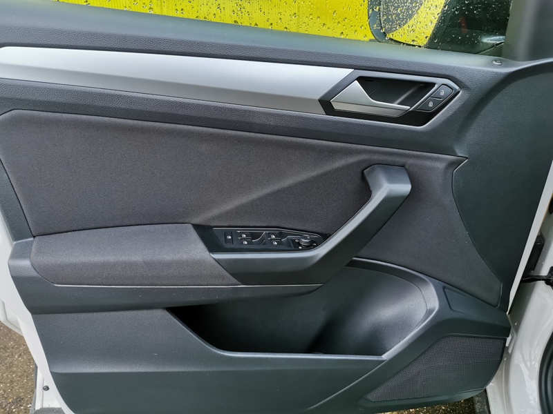 Image Volkswagen T-ROC Life Business 2.0 TDI 116 ch BVM6 Clim auto Bi-zone Bluetooth Gps Caméra  