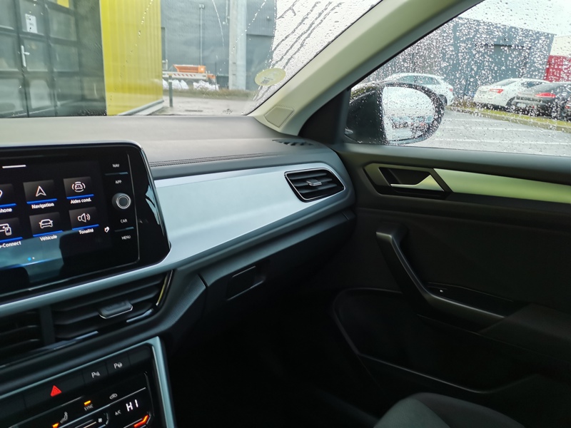 Image Volkswagen T-ROC Life Business 2.0 TDI 116 ch BVM6 Clim auto Bi-zone Bluetooth Gps Caméra  