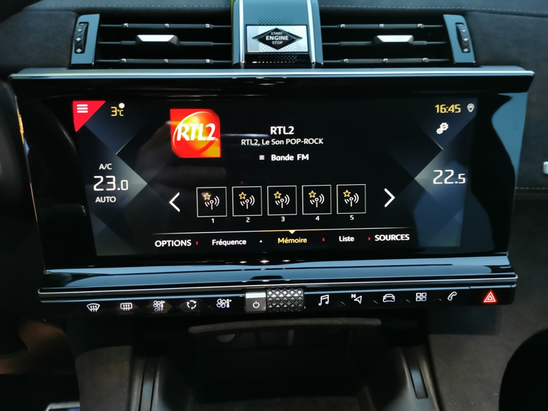 Image DS DS 7 CROSSBACK Performance Line 1.5 BlueHDI 130 ch BVA8 Régulateur/Limiteur Bluetooth Gps Caméra Feux auto  