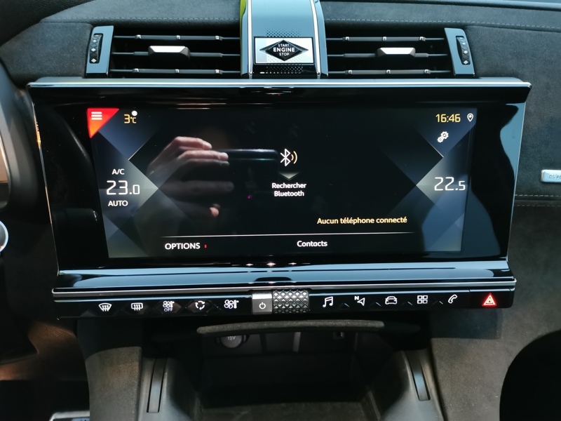 Image DS DS 7 CROSSBACK Performance Line 1.5 BlueHDI 130 ch BVA8 Régulateur/Limiteur Bluetooth Gps Caméra Feux auto  