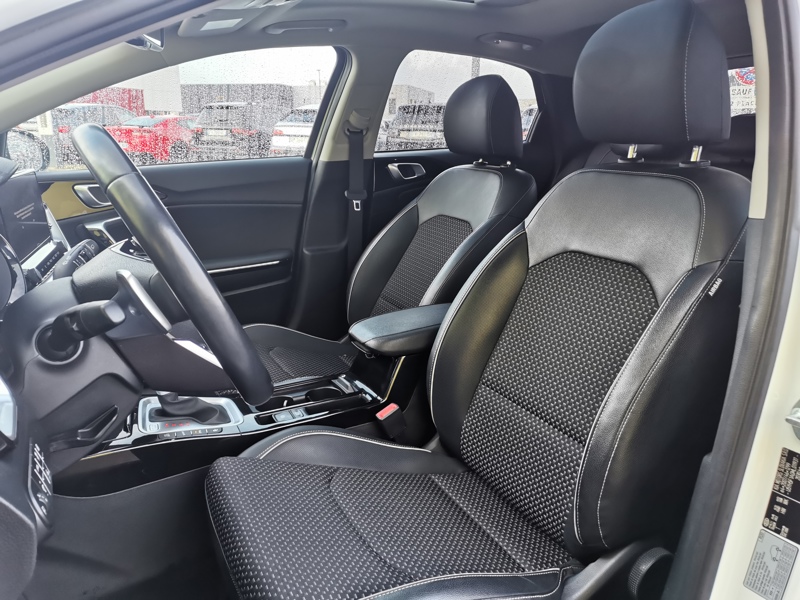 Image Kia XCEED Design Plug-in Hybrid 1.6 GDI 140 ch DCT6 Toit ouvrant Caméra Gps Bluetooth Apple Carplay Clim Bi-zo