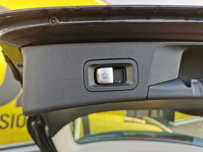 Image Mercedes-Benz CLASSE C BREAK 200 d Break Executive 136 ch BVA Attelage Coffre électrique Siège chauffant Bluetooth Gps Caméra  Po