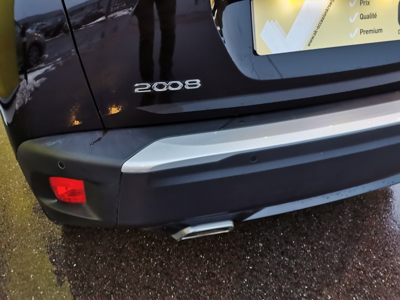 Image Peugeot 2008 GT Pack 1.2 130 ch EAT8 Toit pano Siège chauffant Focal Caméra Gps Bluetooth >Démarrage ss clé 