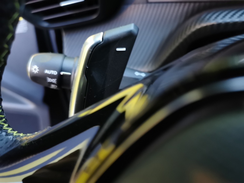 Image Peugeot 2008 GT Pack 1.2 130 ch EAT8 Toit pano Siège chauffant Focal Caméra Gps Bluetooth >Démarrage ss clé 