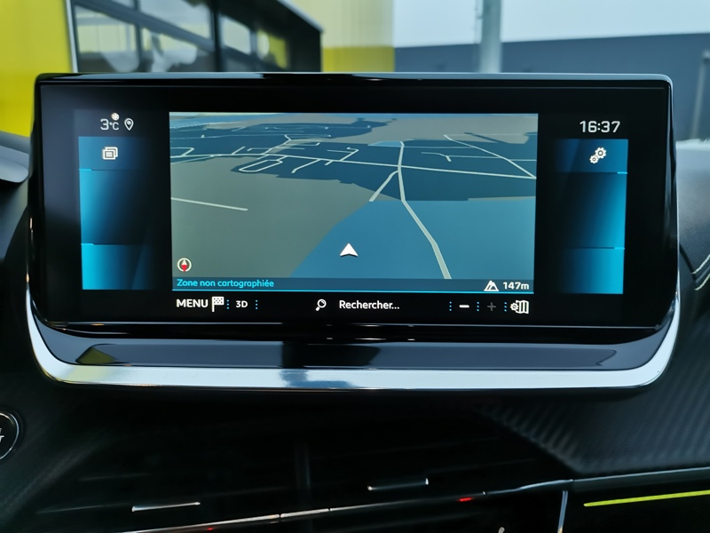 Image Peugeot 2008 GT Pack 1.2 130 ch EAT8 Toit pano Siège chauffant Focal Caméra Gps Bluetooth >Démarrage ss clé 