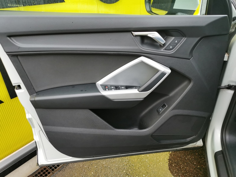 Image Audi Q3 SPORTBACK 35 TDI 2.0 150 ch S-tronic7  Coffre électrique Attelage Caméra Gps Bluetooth Régulateur  