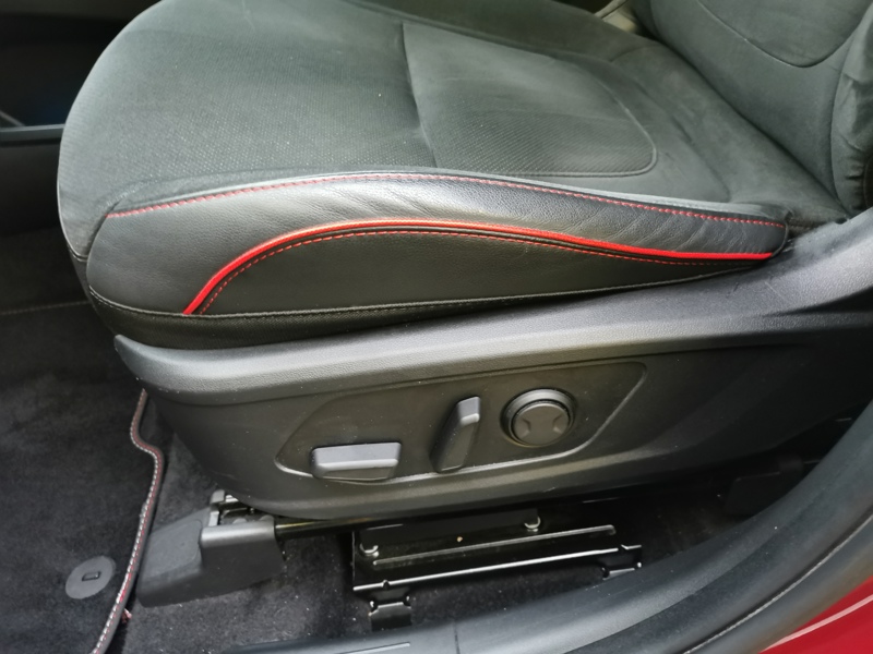 Image Hyundai TUCSON N-Line Executive Plug-In Hybrid 4WD 1.6 T-GDI 265 ch BVA6 Siège électrique à mémoire chauffant/venti