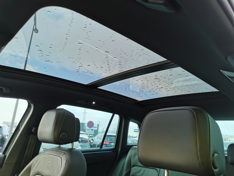 Image Volkswagen TIGUAN R-Line Exclusive 4Motion 2.0 TDI 200 ch DSG7 Cuir électrique à mémoire chauffant Volant chauffant To