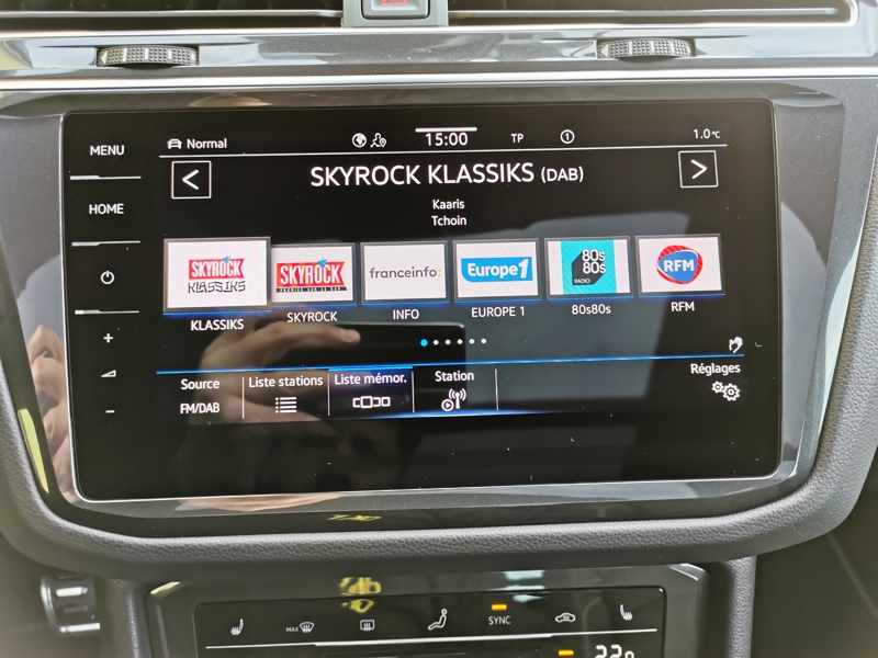 Image Volkswagen TIGUAN R-Line Exclusive 4Motion 2.0 TDI 200 ch DSG7 Cuir électrique à mémoire chauffant Volant chauffant To