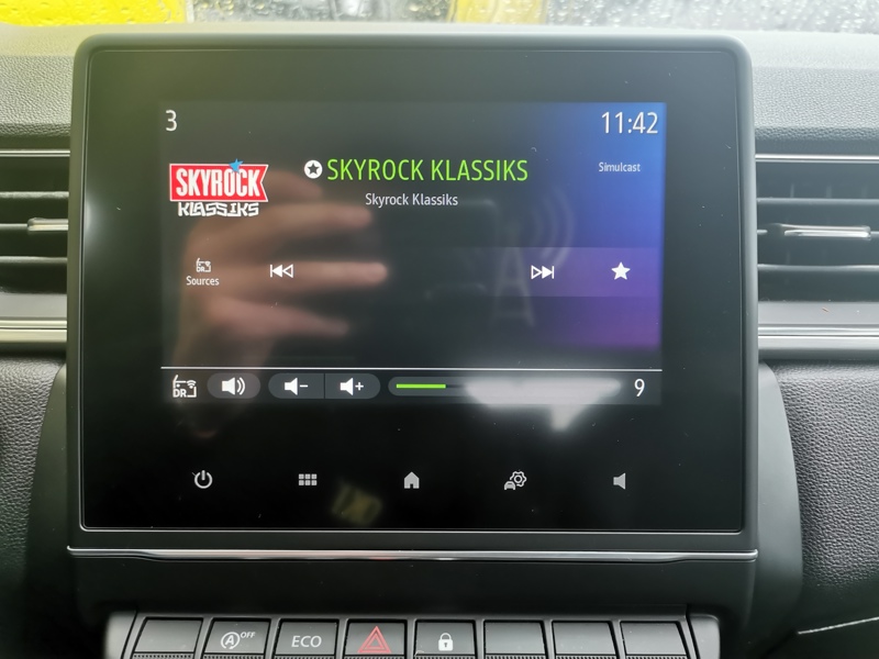 Image RENAULT CAPTUR CAPTUR 1.3 TCE 130CH Intens 1.3 TCE 130 ch BVA7 Bluetooth Radar de stationnement Clim auto Régulateur/Limiteur Feux auto 