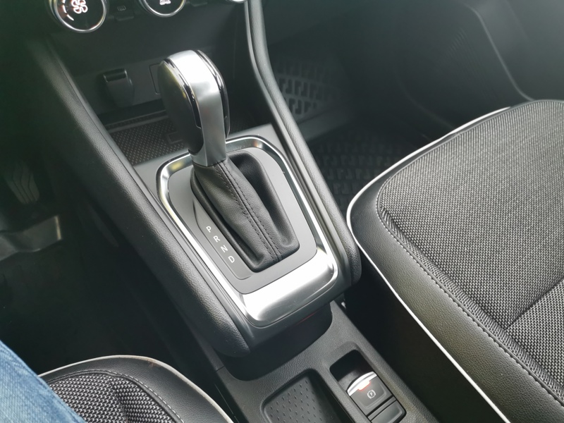 Image RENAULT CAPTUR CAPTUR 1.3 TCE 130CH Intens 1.3 TCE 130 ch BVA7 Bluetooth Radar de stationnement Clim auto Régulateur/Limiteur Feux auto 