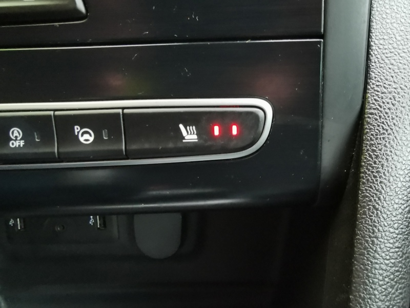 Image Renault MEGANE IV BERLINE 5 PTES. Intens 1.5 DCI 110 ch BVA  Siège chauffant Gps Bluetooth Volant chauffant Caméra Régulateur/Limiteur