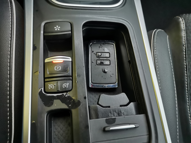 Image Renault MEGANE IV BERLINE 5 PTES. Intens 1.5 DCI 110 ch BVA  Siège chauffant Gps Bluetooth Volant chauffant Caméra Régulateur/Limiteur