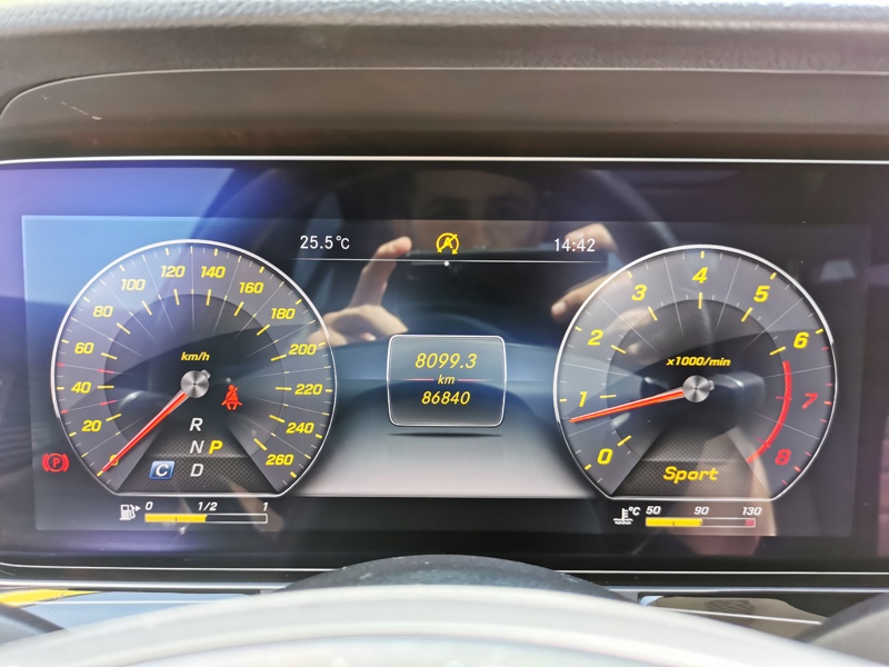 Image Mercedes-Benz 汃獡敳䔠䈠牥楬敮 E 400 4MATIC Fascination 9G-tronic Siège électrique à mémoire chauffant/ventilé Attelage Toit ouvran