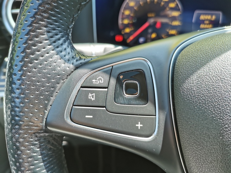 Image Mercedes-Benz 汃獡敳䔠䈠牥楬敮 E 400 4MATIC Fascination 9G-tronic Siège électrique à mémoire chauffant/ventilé Attelage Toit ouvran