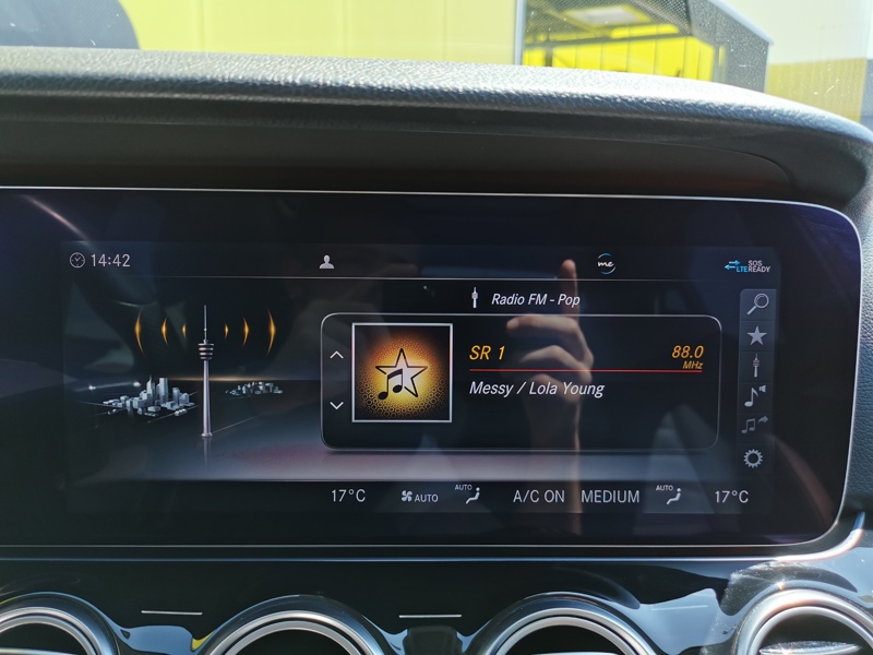 Image Mercedes-Benz 汃獡敳䔠䈠牥楬敮 E 400 4MATIC Fascination 9G-tronic Siège électrique à mémoire chauffant/ventilé Attelage Toit ouvran