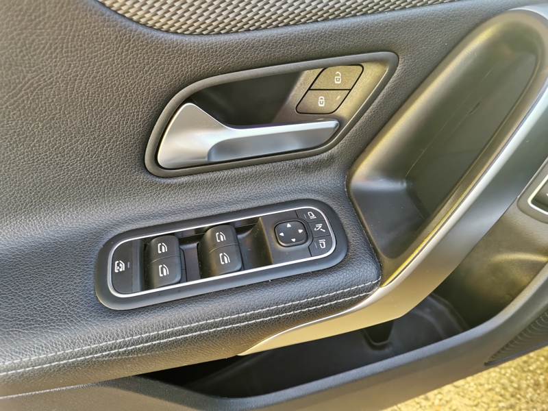 Image Mercedes-Benz 䱃⁁桓潯楴杮䈠慲敫 180 Shooting Brake Progressive Line Coffre électrique Siège chauffant Caméra Gps Bluetooth Clim Bi-z