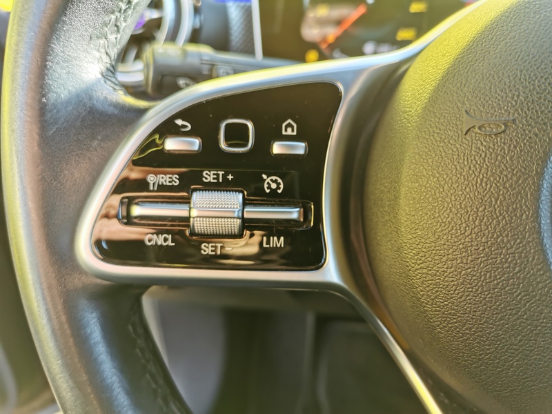 Image Mercedes-Benz 䱃⁁桓潯楴杮䈠慲敫 180 Shooting Brake Progressive Line Coffre électrique Siège chauffant Caméra Gps Bluetooth Clim Bi-z