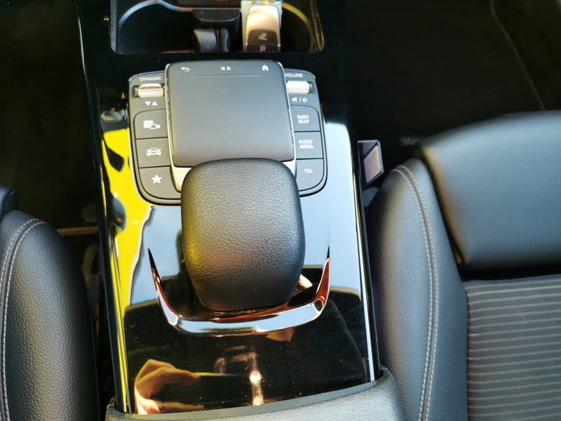 Image Mercedes-Benz 䱃⁁桓潯楴杮䈠慲敫 180 Shooting Brake Progressive Line Coffre électrique Siège chauffant Caméra Gps Bluetooth Clim Bi-z