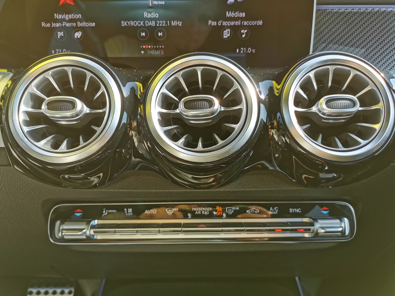 Image Mercedes-Benz 䱇B 200 d AMG Line 8G-DCT TVA Siège électrique à mémoire chauffant Coffre électrique Gps Bluetooth Camér