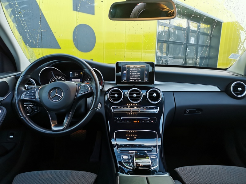 Image Mercedes-Benz CLASSE C BERLINE 220 d BVA 170 ch  Siège électrique à mémoire Bluetooth Gps Feux auto Radar de stationnement  