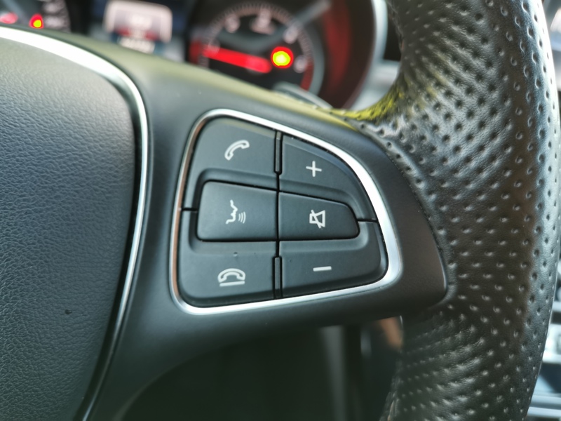 Image Mercedes-Benz CLASSE C BERLINE 220 d BVA 170 ch  Siège électrique à mémoire Bluetooth Gps Feux auto Radar de stationnement  