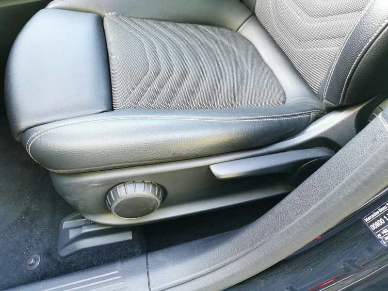 Image Mercedes-Benz CLASSE A 200 d Business Line  Régulateur/Limiteur Toit ouvrant Gps Bluetooth Caméra Clim auto  