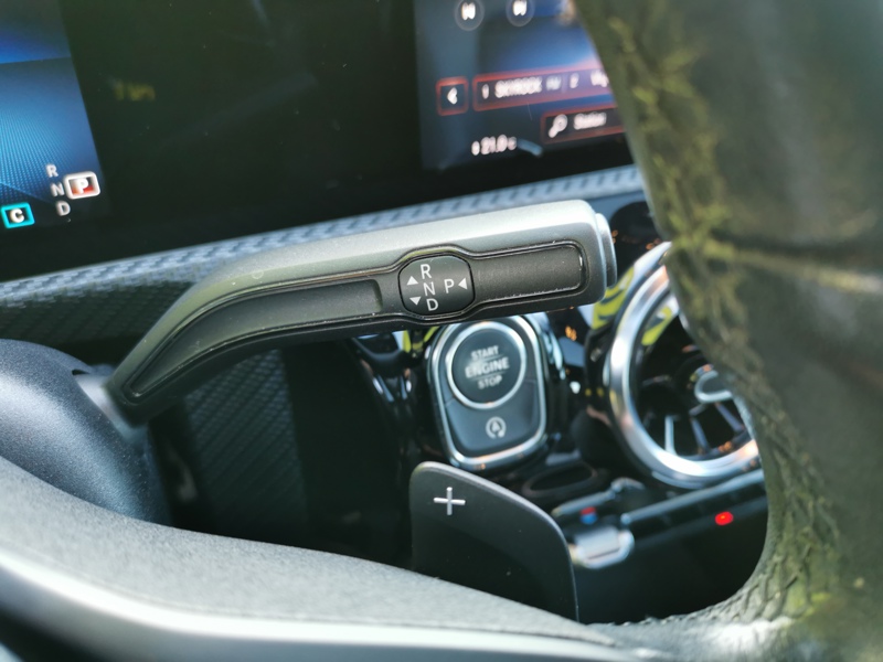 Image Mercedes-Benz CLASSE A 200 d Business Line  Régulateur/Limiteur Toit ouvrant Gps Bluetooth Caméra Clim auto  