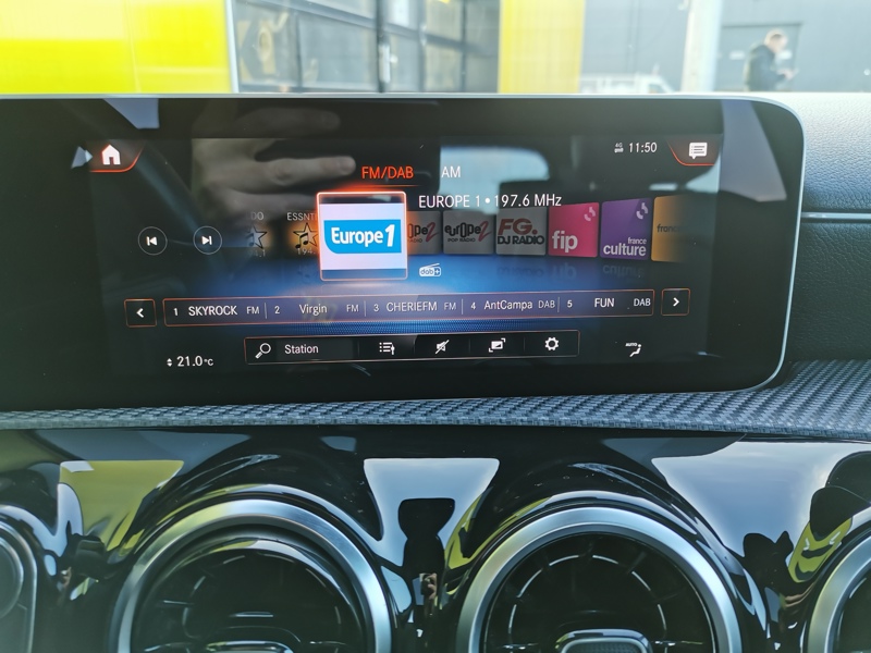 Image Mercedes-Benz CLASSE A 200 d Business Line  Régulateur/Limiteur Toit ouvrant Gps Bluetooth Caméra Clim auto  