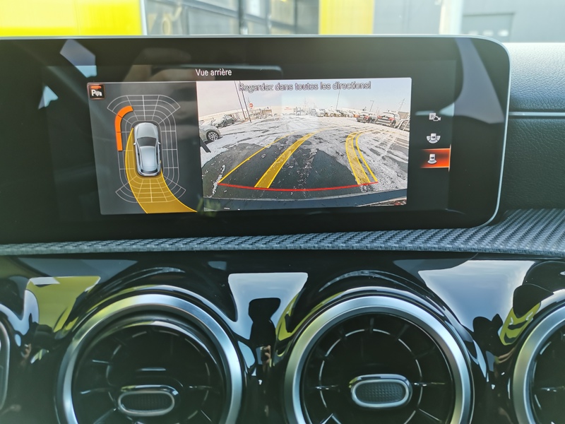 Image Mercedes-Benz CLASSE A 200 d Business Line  Régulateur/Limiteur Toit ouvrant Gps Bluetooth Caméra Clim auto  