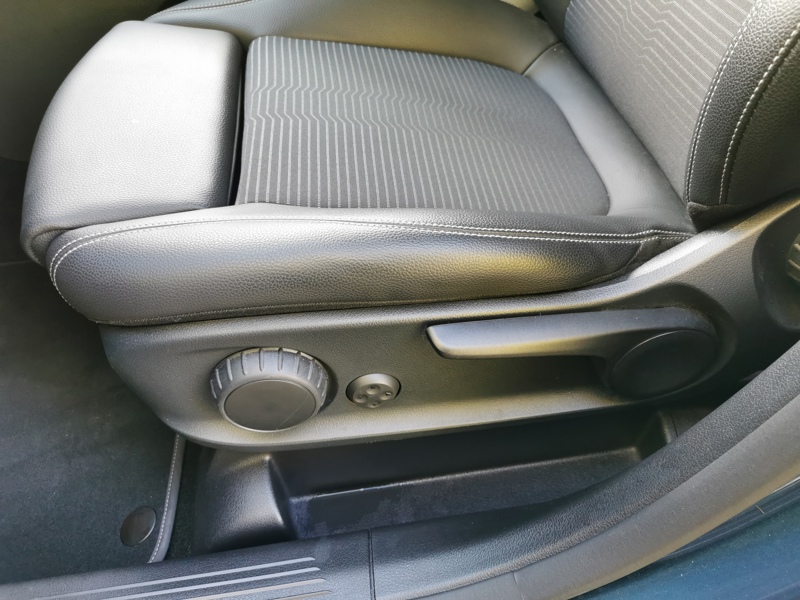 Image Mercedes-Benz GLA 250 e Business Line 8 G-DCT Pack Progressive Siège chauffant Bluetooth Gps Caméra Régulateur/Limiteu