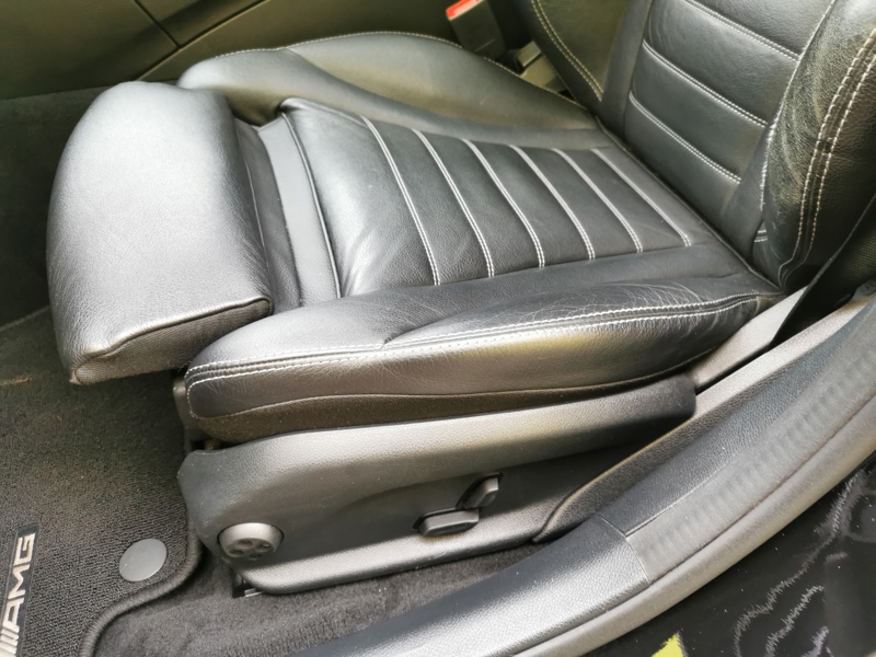 Image Mercedes-Benz CLASSE C BERLINE 350 e Berline Sportline Plug-in Hybrid Toit ouvrant Bluetooth Caméra 360 Clim Bi-zone Feux auto  