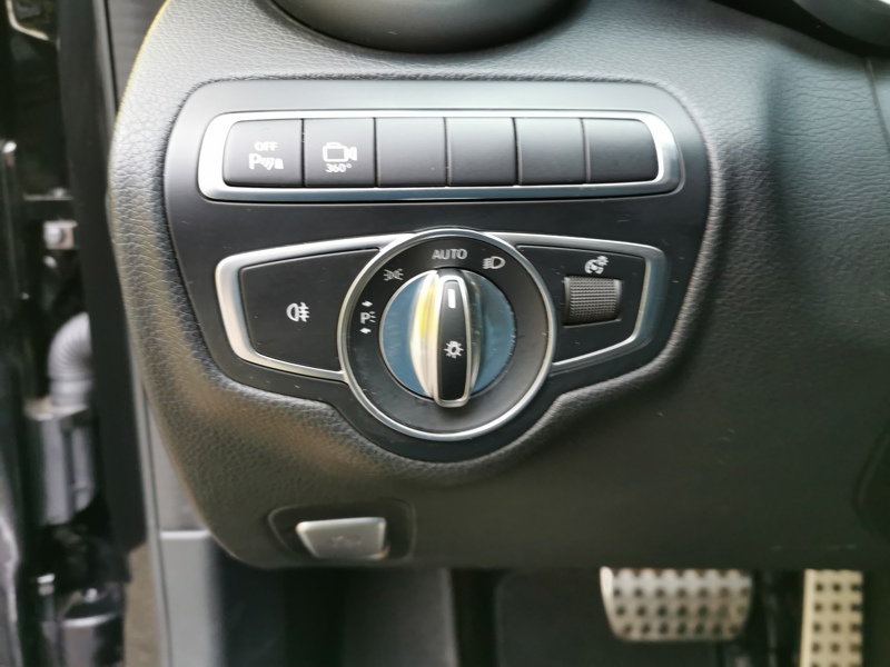 Image Mercedes-Benz CLASSE C BERLINE 350 e Berline Sportline Plug-in Hybrid Toit ouvrant Bluetooth Caméra 360 Clim Bi-zone Feux auto  