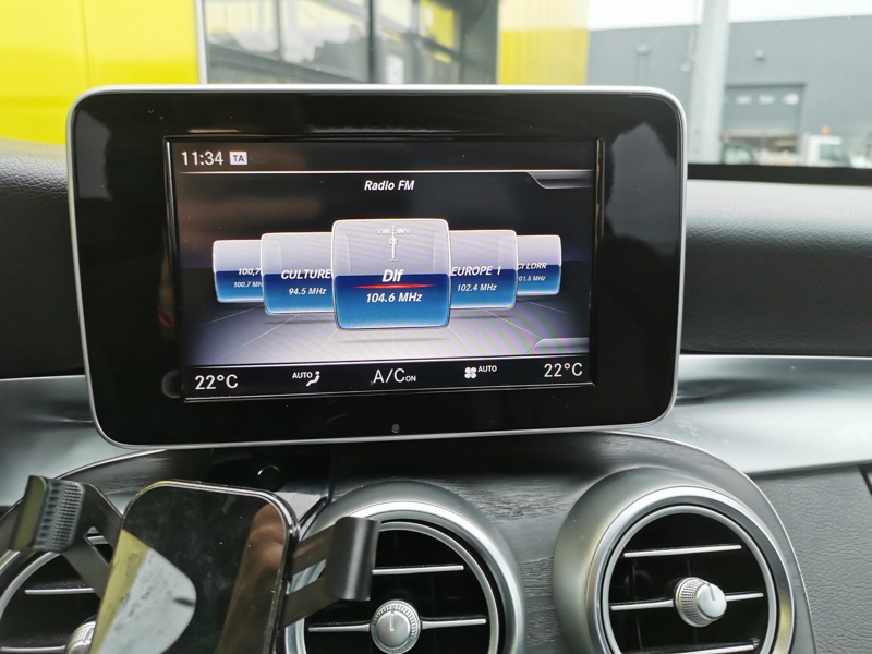 Image Mercedes-Benz CLASSE C BERLINE 350 e Berline Sportline Plug-in Hybrid Toit ouvrant Bluetooth Caméra 360 Clim Bi-zone Feux auto  