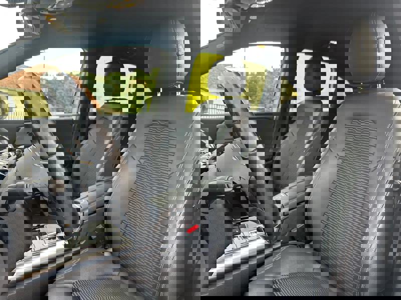 Image Mercedes-Benz CLASSE B 200 163 CH 7GDCT PROGRESSIVE LINE GPS   LEDS   REGULATEUR ET LIMITEUR CAMERA DE RECUL HISTORIQUE SAV MB