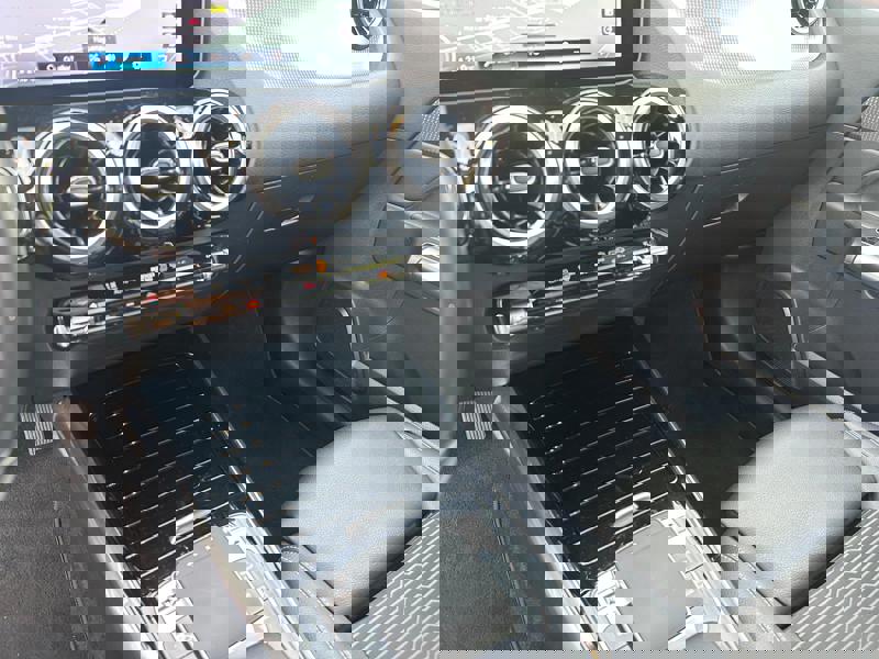 Image Mercedes-Benz CLASSE B 200 163 CH 7GDCT PROGRESSIVE LINE GPS   LEDS   REGULATEUR ET LIMITEUR CAMERA DE RECUL HISTORIQUE SAV MB